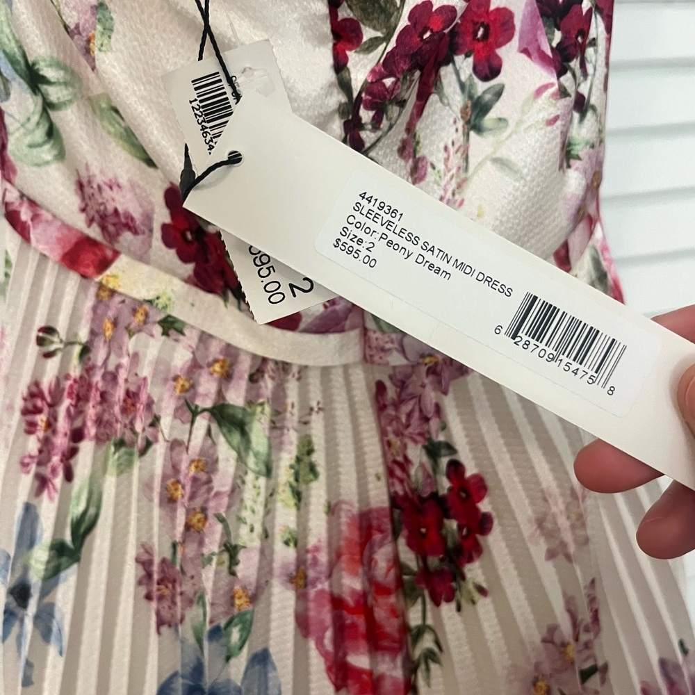 ML Monique Lhuillier Floral Hammered Satin Midi Dress - Picture 9 of 9